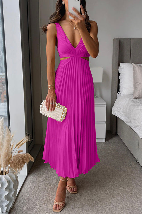 Donna - Flowing Pleated Maxi Dress
