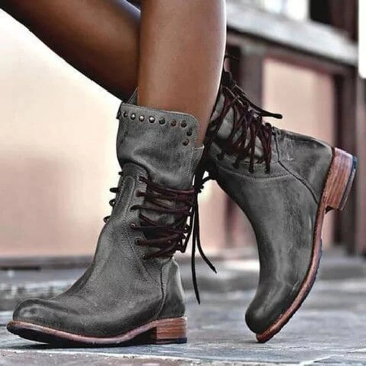 Juriz – Elegant Boots with Stability Heel