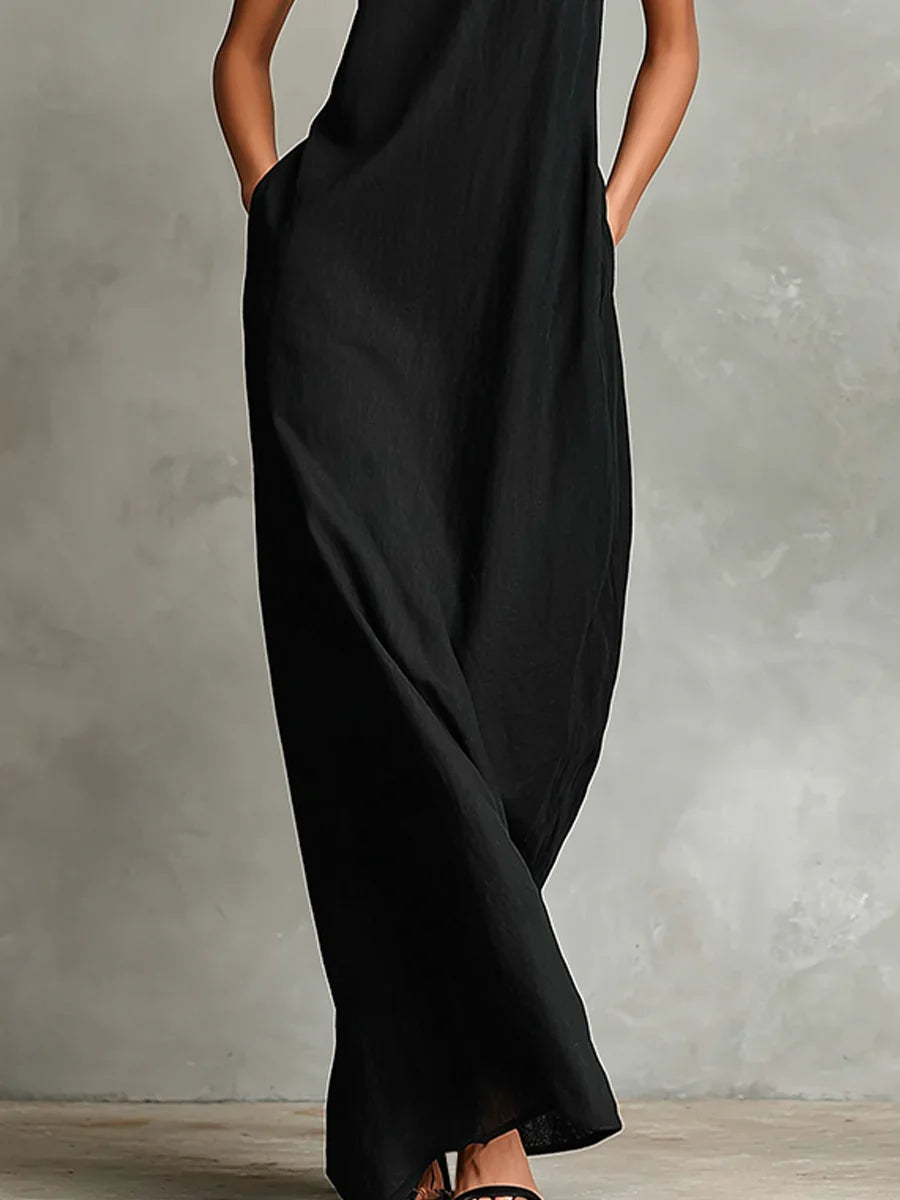 Divina - Minimalist Maxi Dress