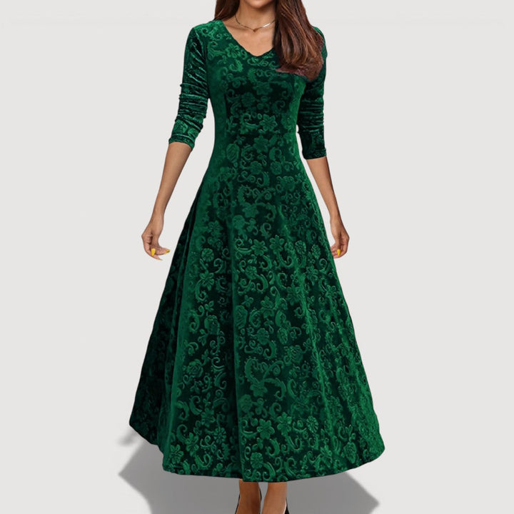 Sia - Elegant Velvet Dress