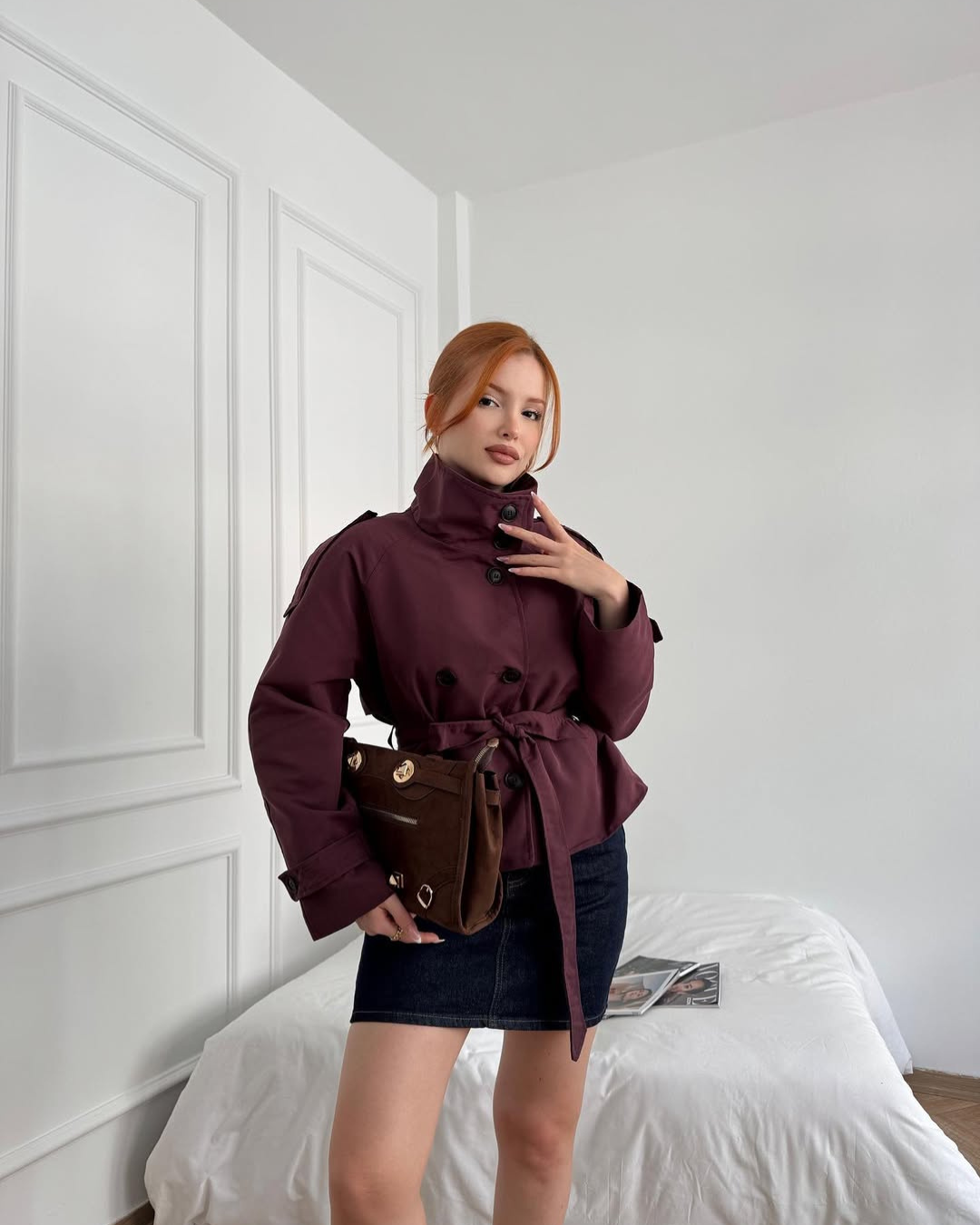 Alzea – Cropped Trench Coat with Belt