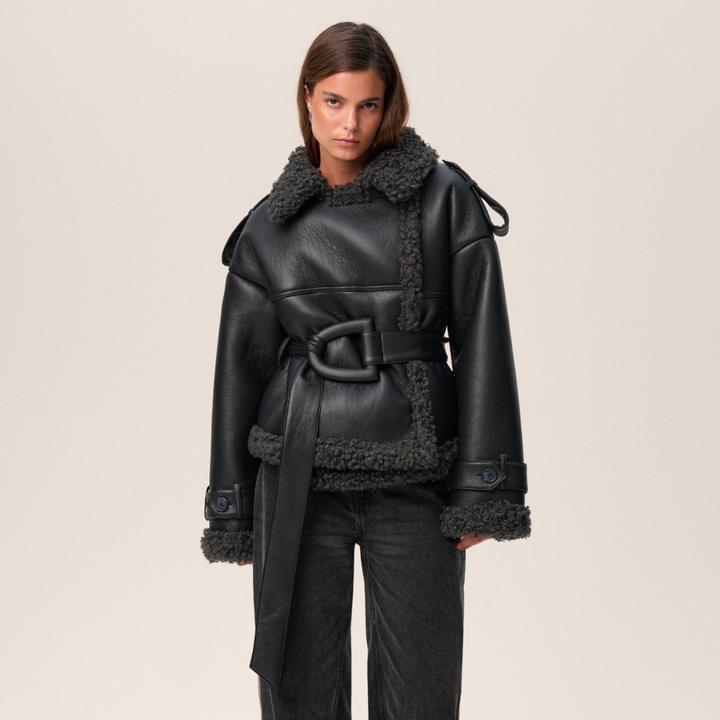 Eullie – Belted Shearling Coat with Timeless Elegance