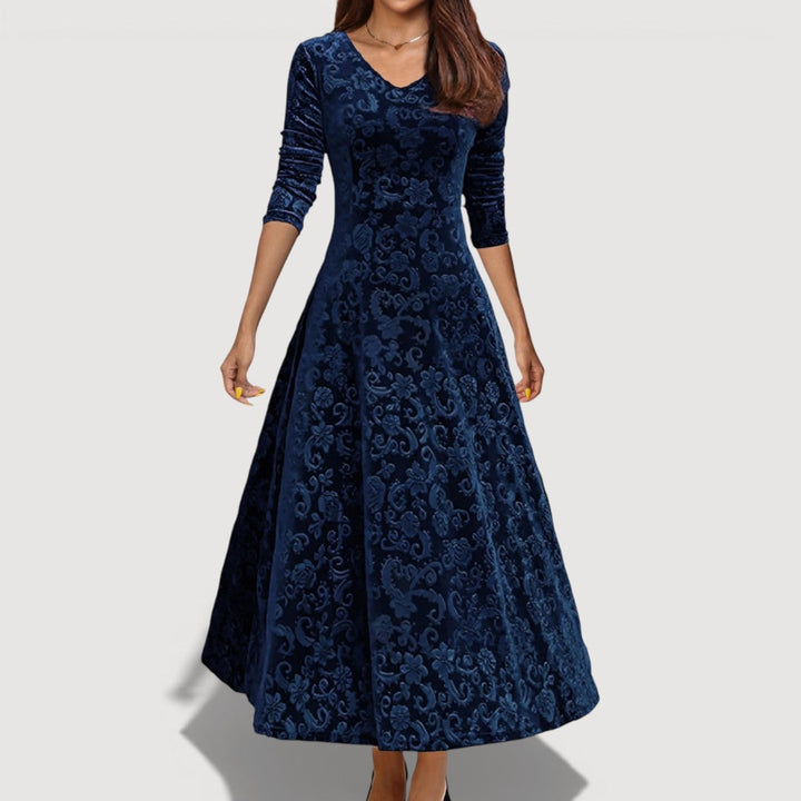 Sia - Elegant Velvet Dress