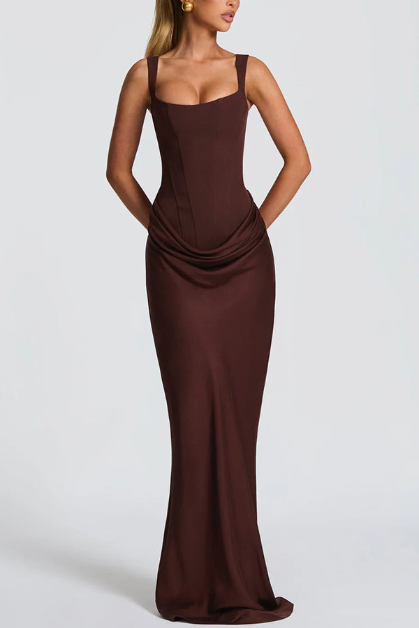 Louisse – Maxi Dress with Square Neckline
