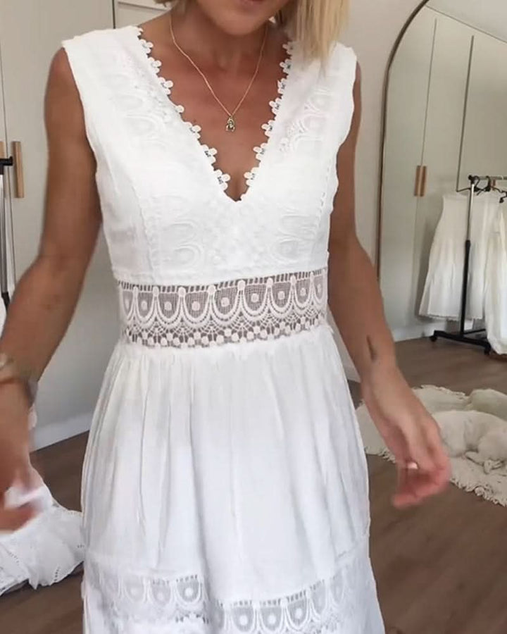 Michaela - Lace V-Neck Maxi dress