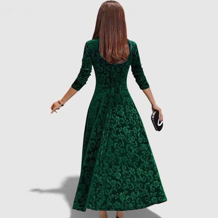 Sia - Elegant Velvet Dress