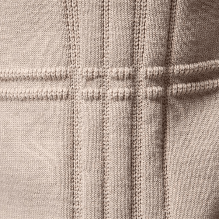 Seve - Elegant Checked Sweater