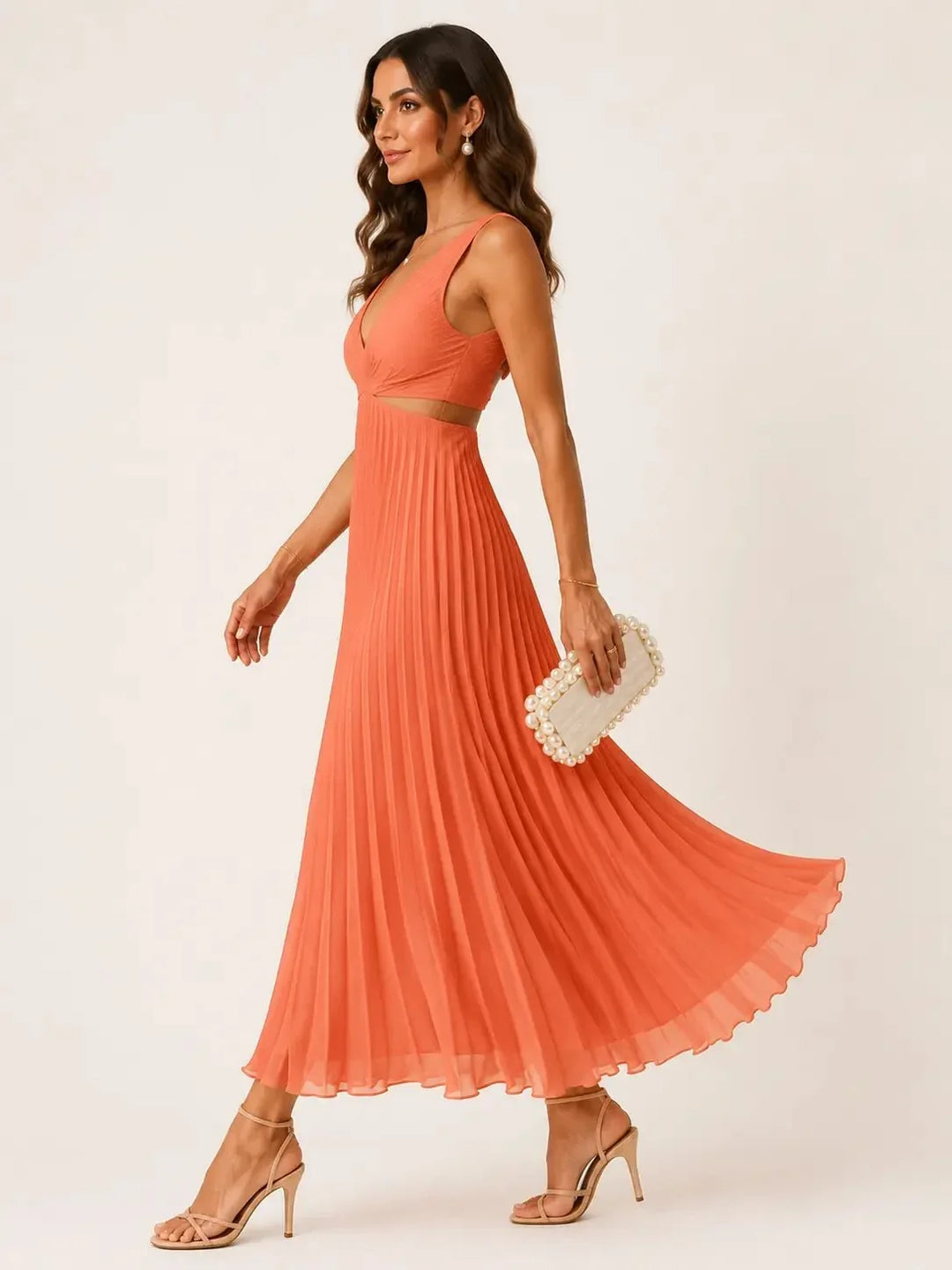 Eilene - Elegant Pleated Maxi Dress