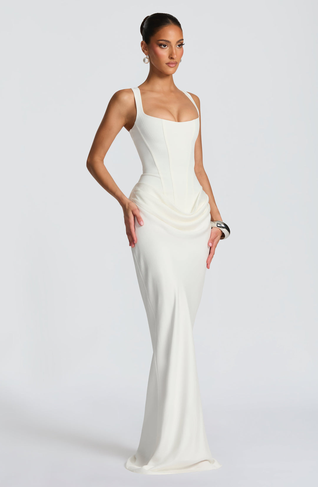 Louisse – Maxi Dress with Square Neckline