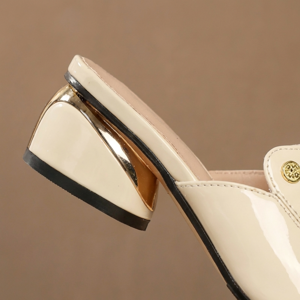 Gabriela - Glossy Leather Slide Sandals