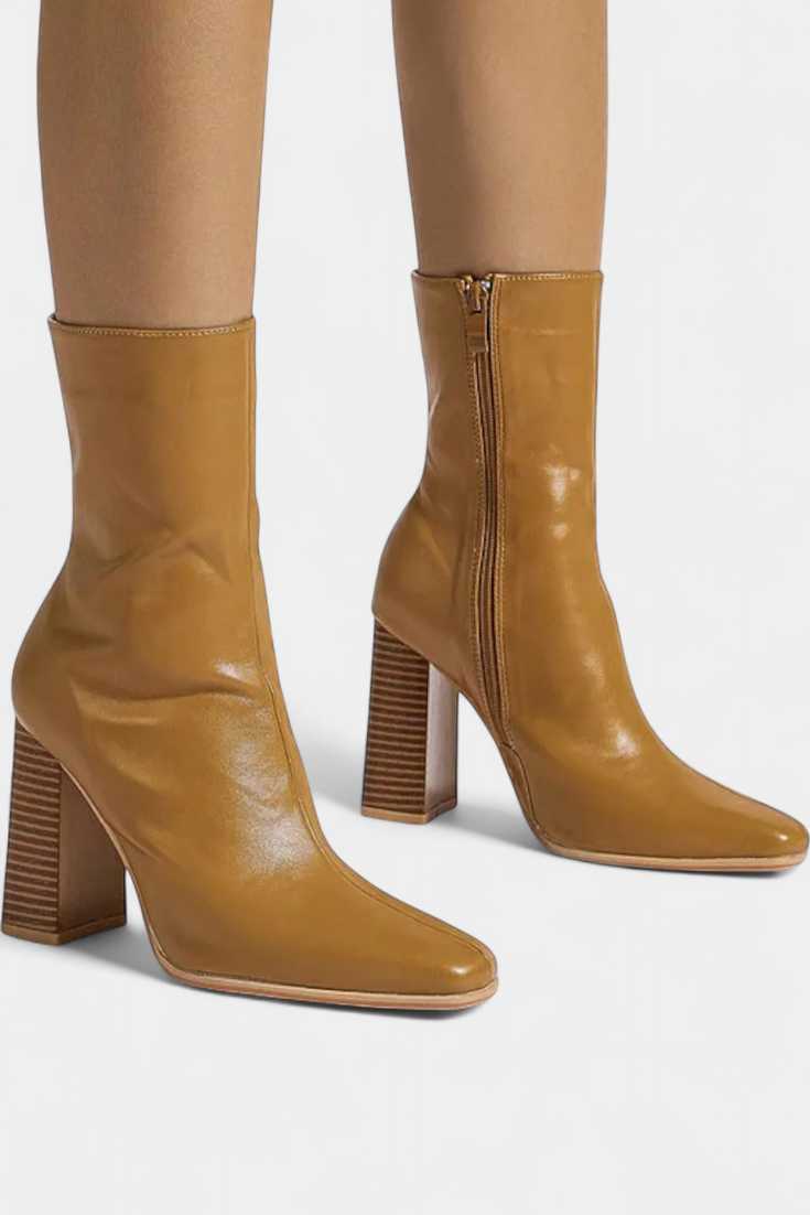 Linde Contemporary Mid-Calf Boots with a Spacious Fit